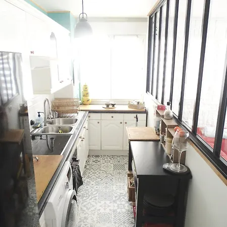 L De Monica Apartment *